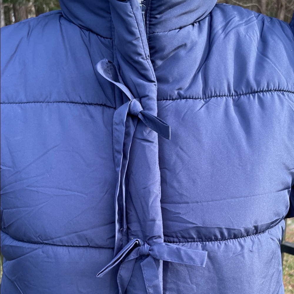 Blu Pepper Navy Bow  Front Quilted Zippered Puffer Vest - Picture 3 of 9